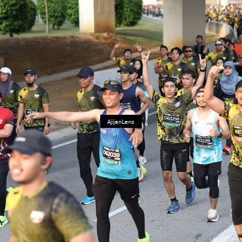 Runner Photo 6608175
