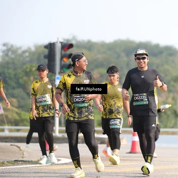 Runner Photo 6608180