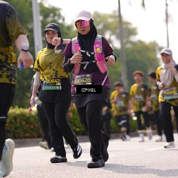 Runner Photo 6608187