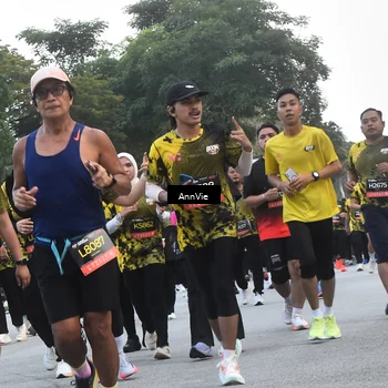 Runner Photo 6608192