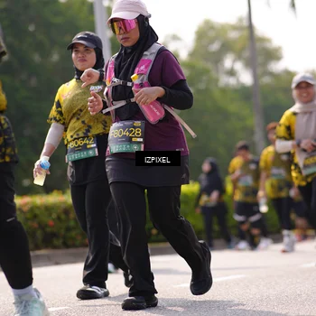 Runner Photo 6608211