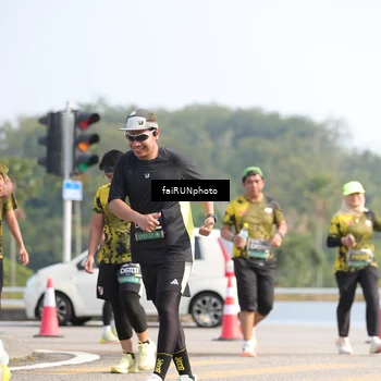 Runner Photo 6608216