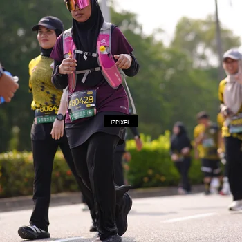 Runner Photo 6608240
