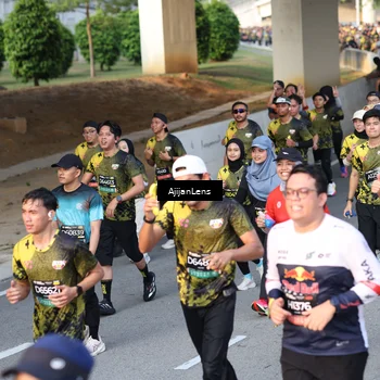 Runner Photo 6608260