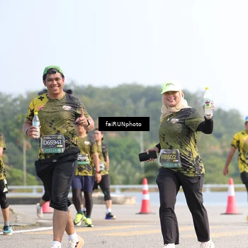 Runner Photo 6608283