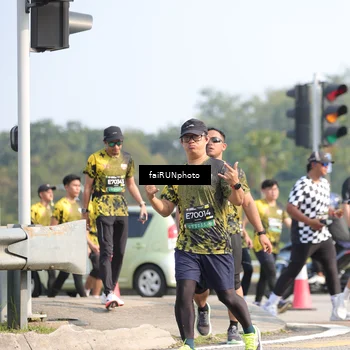 Runner Photo 6608292