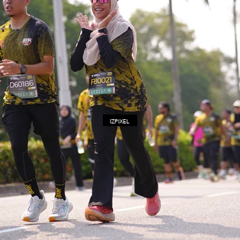 Runner Photo 6608302
