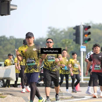 Runner Photo 6608330