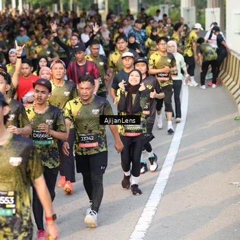 Runner Photo 6608384