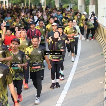 Runner Photo 6608385