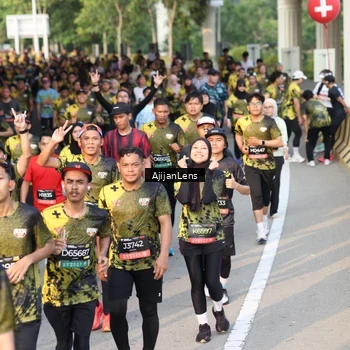 Runner Photo 6608396