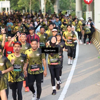 Runner Photo 6608400