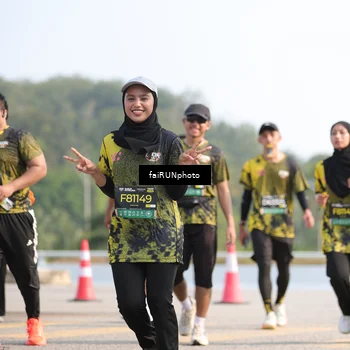 Runner Photo 6608435