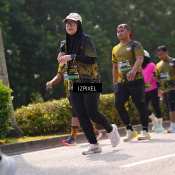 Runner Photo 6608440