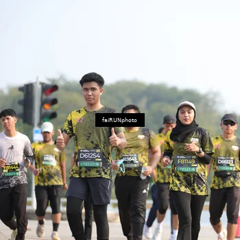Runner Photo 6608463