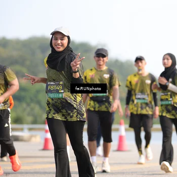 Runner Photo 6608489