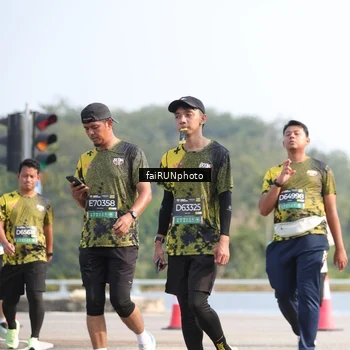 Runner Photo 6608503