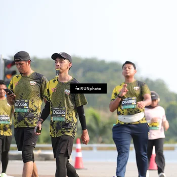 Runner Photo 6608510