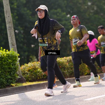 Runner Photo 6608525