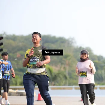 Runner Photo 6608544