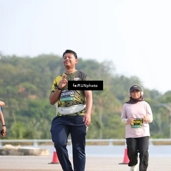 Runner Photo 6608547