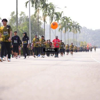 Runner Photo 6608612