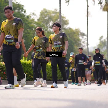 Runner Photo 6608658