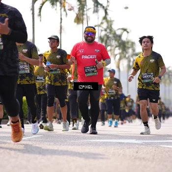 Runner Photo 6608666