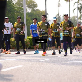 Runner Photo 6608839
