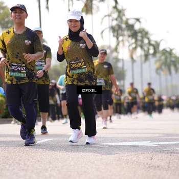 Runner Photo 6608854