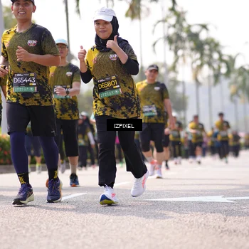 Runner Photo 6608878