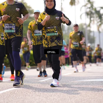 Runner Photo 6608879