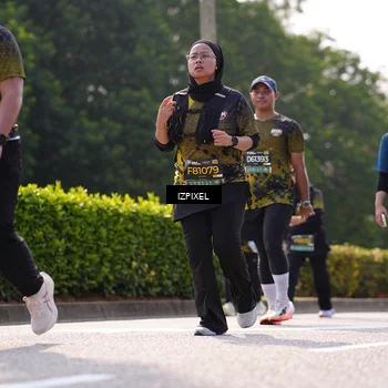 Runner Photo 6609068