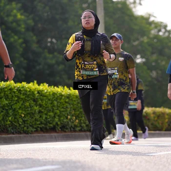 Runner Photo 6609093