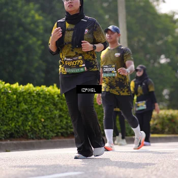 Runner Photo 6609102