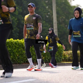 Runner Photo 6609108