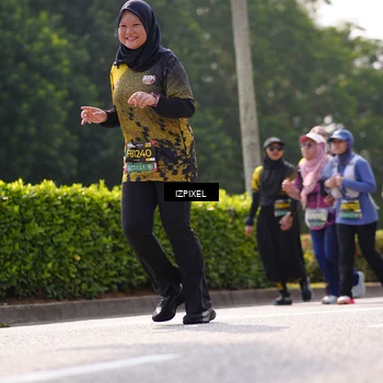 Runner Photo 6609172