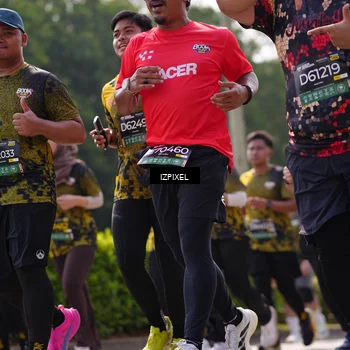 Runner Photo 6609198