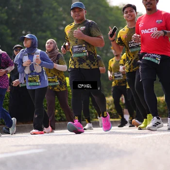 Runner Photo 6609213