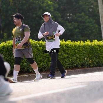 Runner Photo 6609230