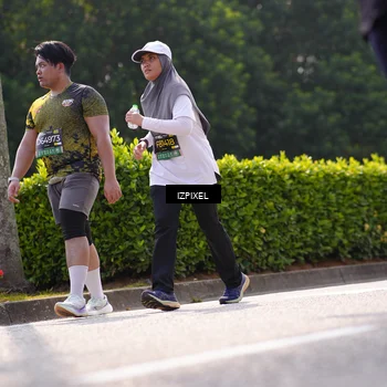 Runner Photo 6609250