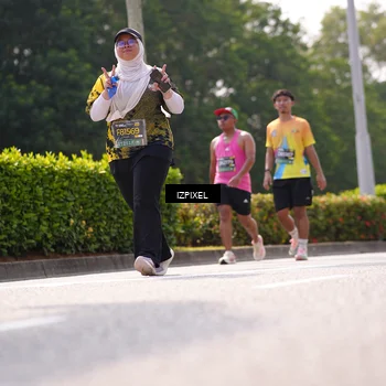 Runner Photo 6609304