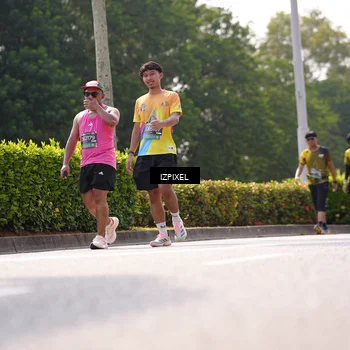 Runner Photo 6609310
