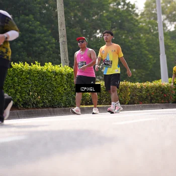 Runner Photo 6609311