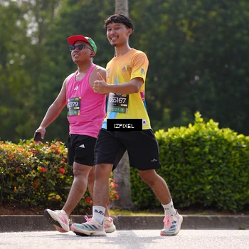 Runner Photo 6609350