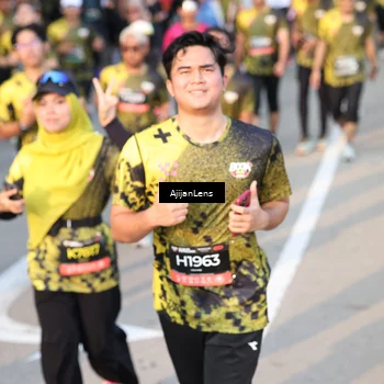 Runner Photo 6609354