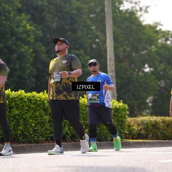 Runner Photo 6609401