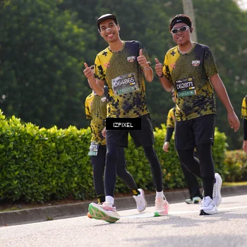 Runner Photo 6609494