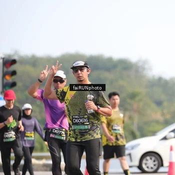 Runner Photo 6609540