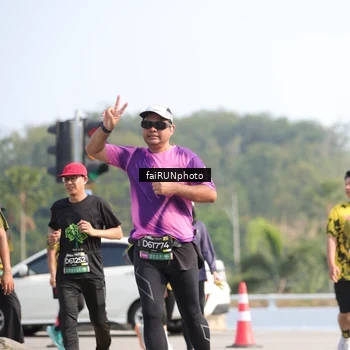 Runner Photo 6609591
